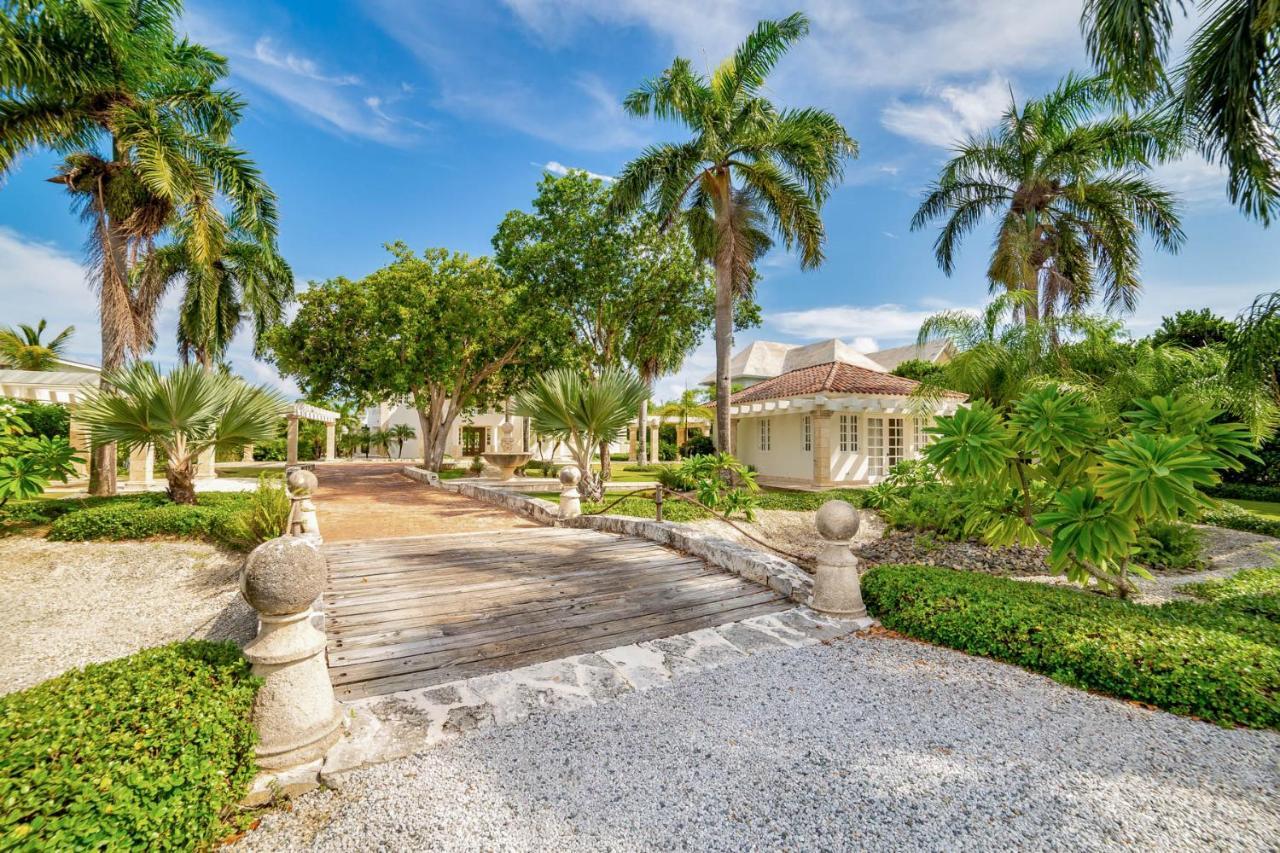 Exclusive And Club Pool Pousada Punta Cana